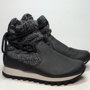 Merrell alpine pull on vegan knor boots womans size 7 EU 37.5
